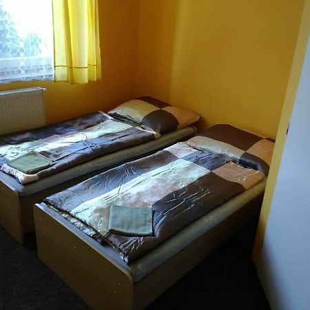 Hotel Modra Hvezda Sadská Dış mekan fotoğraf